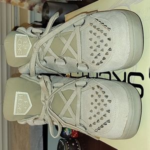 Skechers Women's Three Fangs Fashion Sneaker